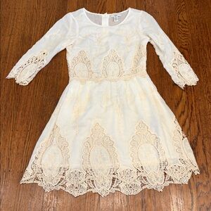 🤍 Bar III Cream Lace Dress • Medium • Embroidered Romantic Boho Fairy